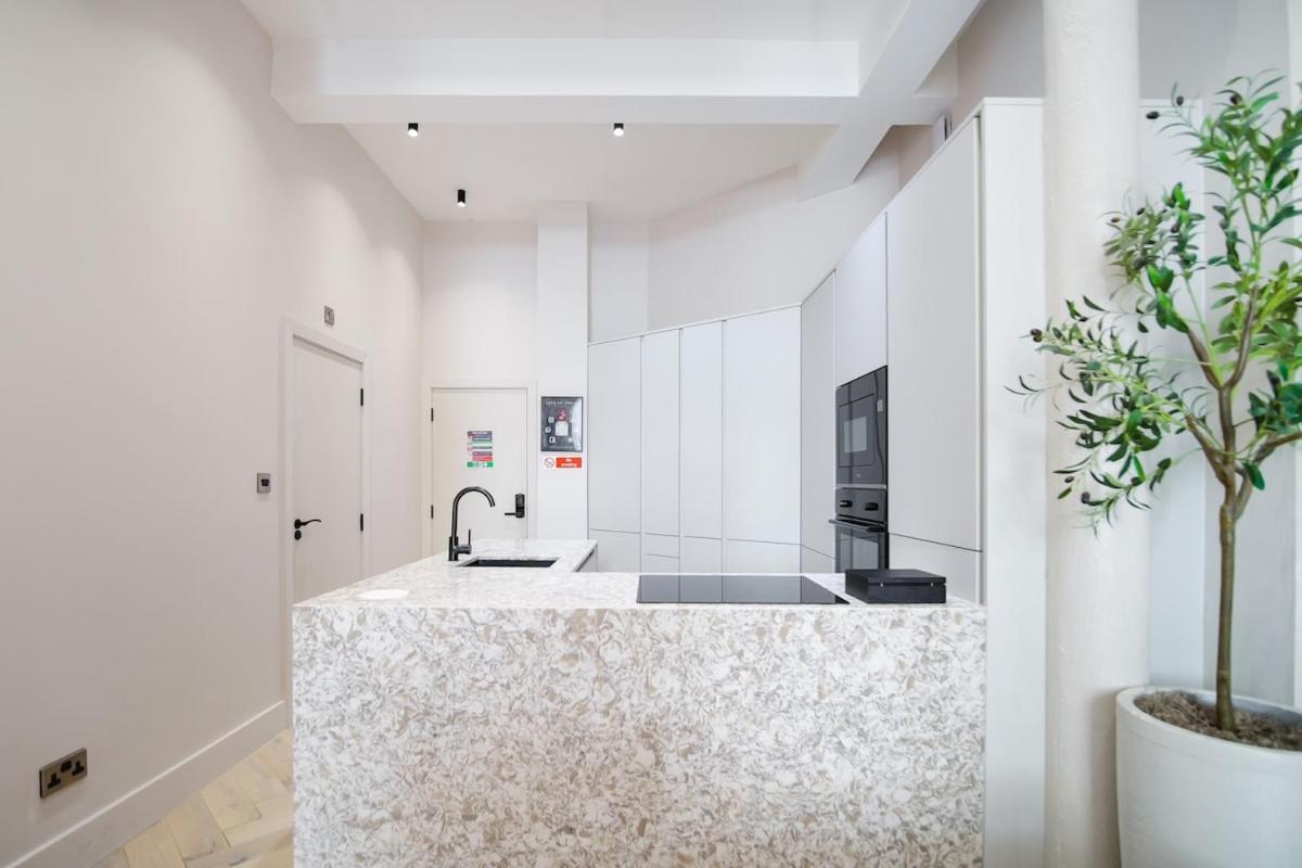 Japandi By The Heim Residences Manchester Kültér fotó